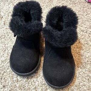 Wonder Nation Black Fuzzy Winter Boot Bows Size 3